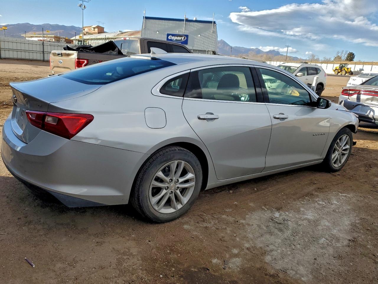 2017 CHEVROLET MALIBU LT photo 3