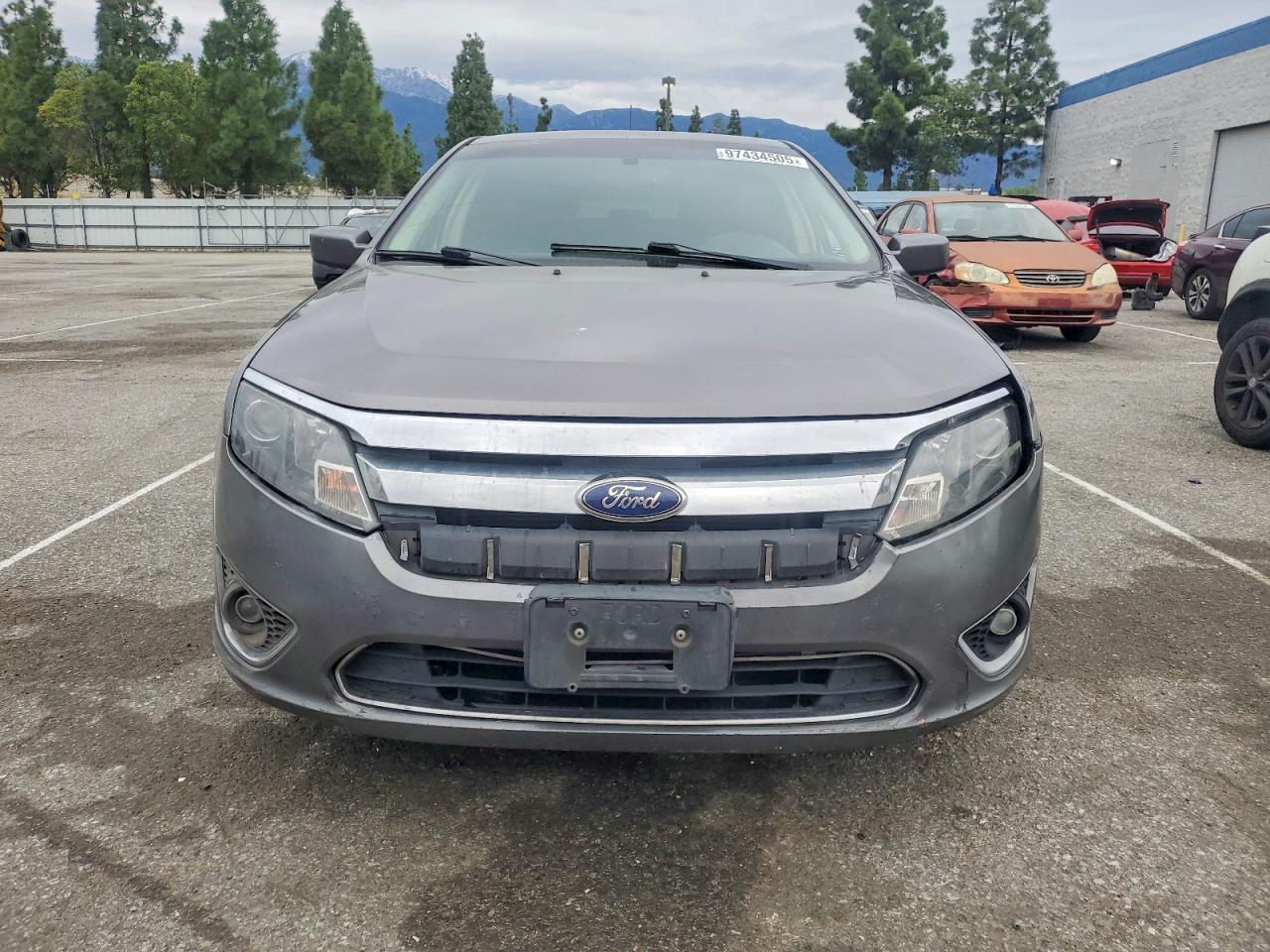 2011 FORD FUSION SE photo 5
