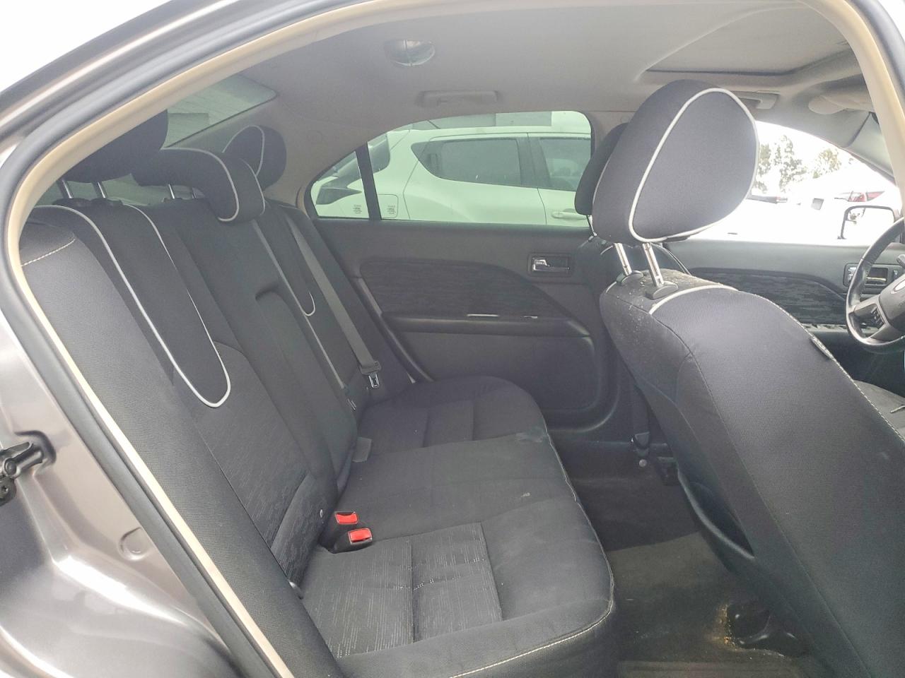 2011 FORD FUSION SE photo 10