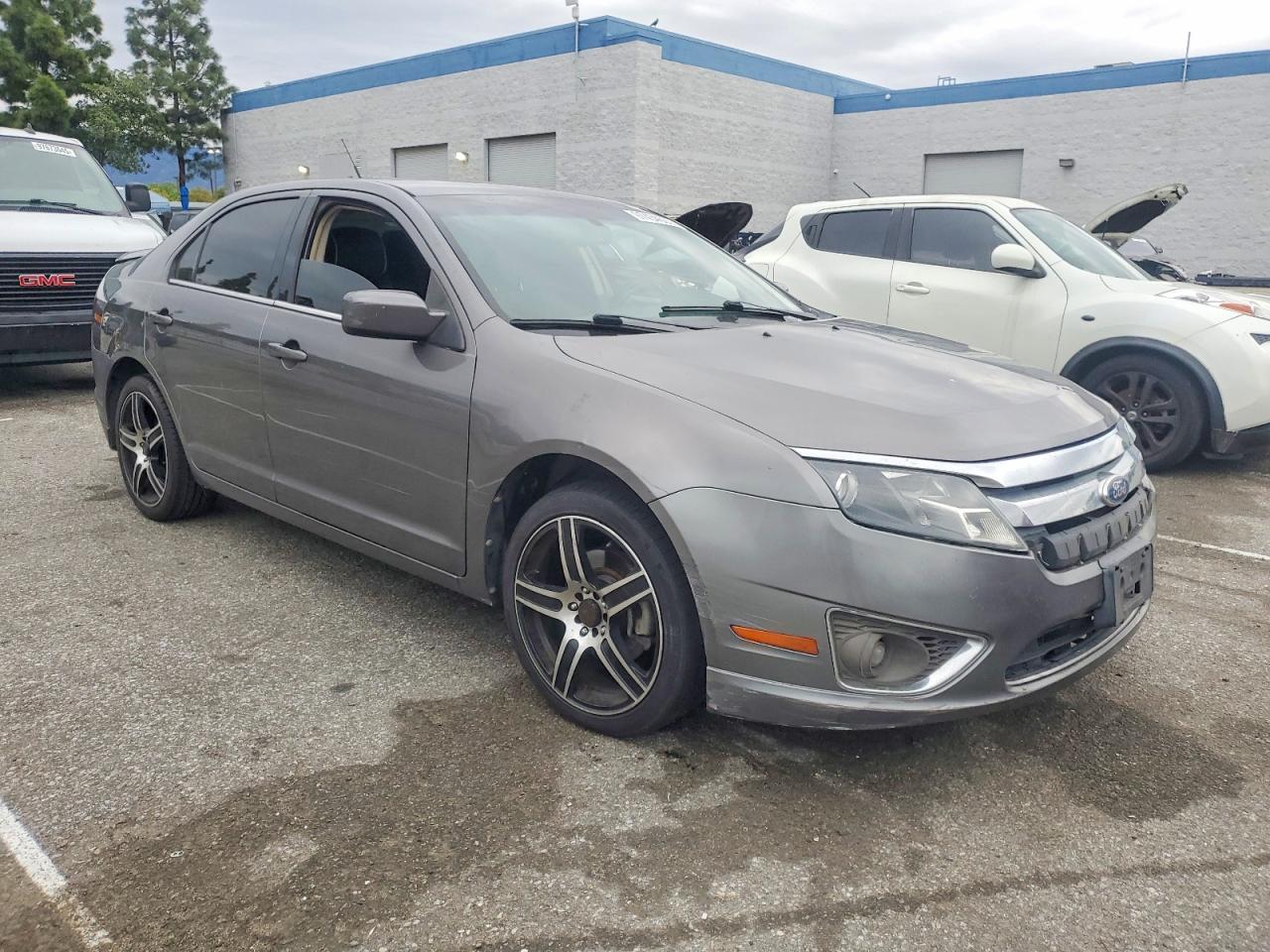 2011 FORD FUSION SE photo 4