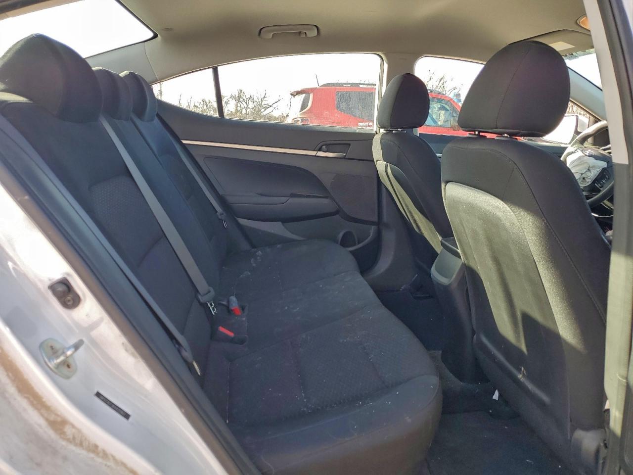 2019 HYUNDAI ELANTRA SE photo 10