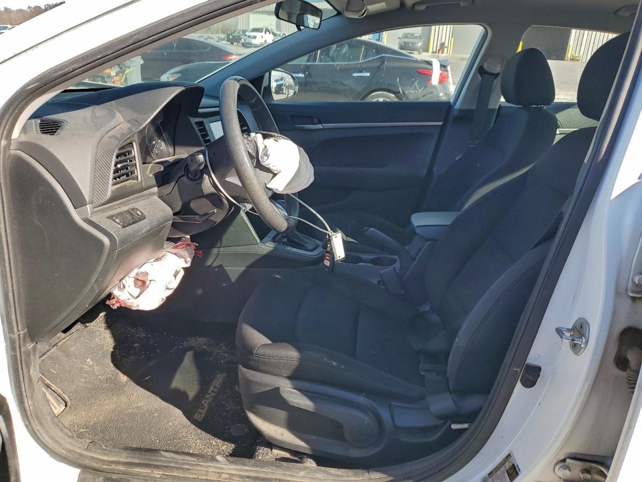 2019 HYUNDAI ELANTRA SE photo 7