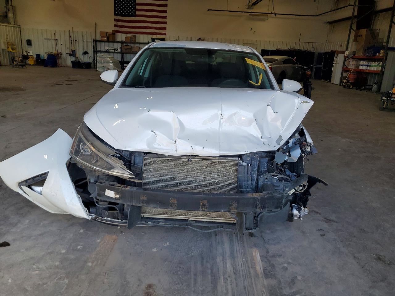2019 HYUNDAI ELANTRA SE photo 5