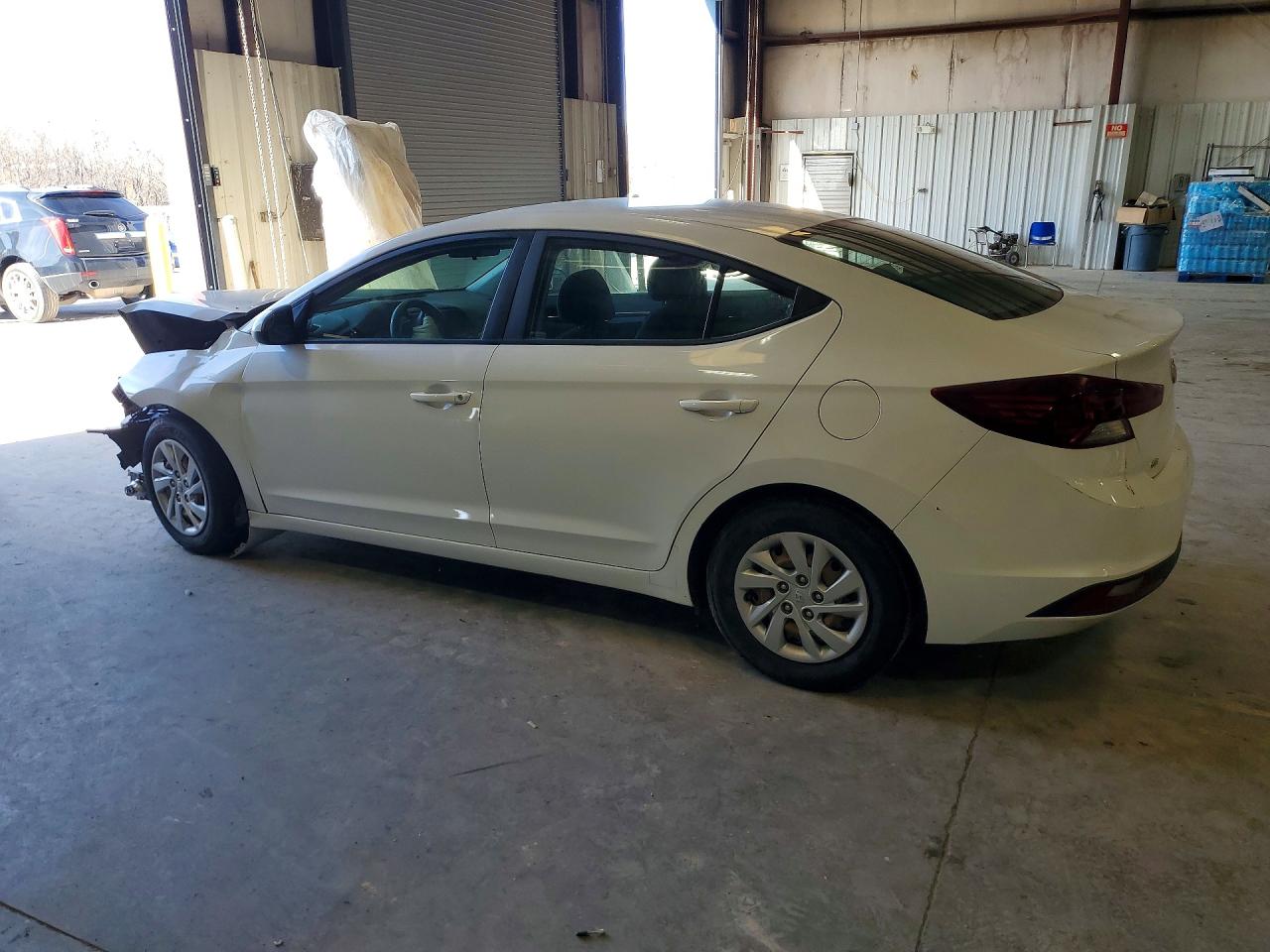 2019 HYUNDAI ELANTRA SE photo 2