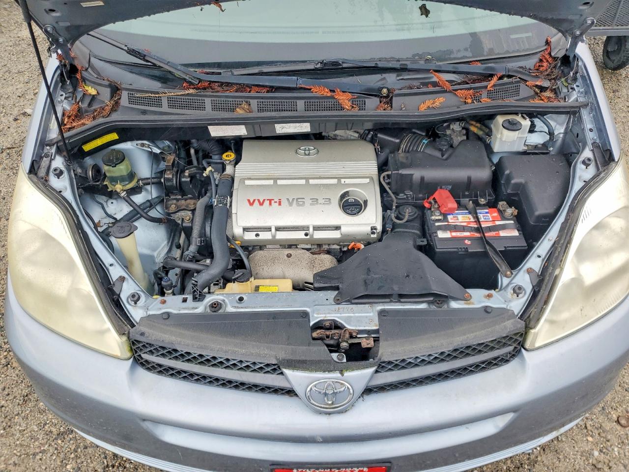 2004 TOYOTA SIENNA XLE 7-PASSENGER photo 23