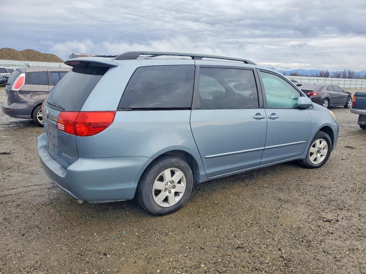 2004 TOYOTA SIENNA XLE 7-PASSENGER photo 5