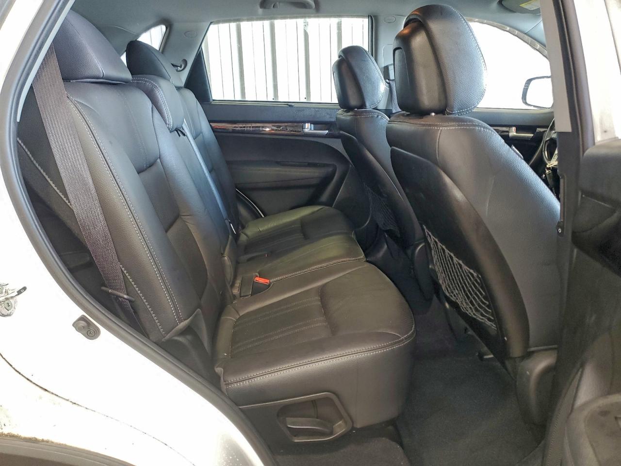 2015 KIA SORENTO LX photo 10