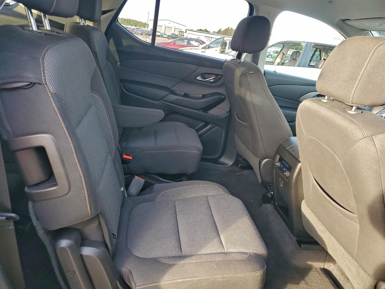 2020 CHEVROLET TRAVERSE LT photo 11