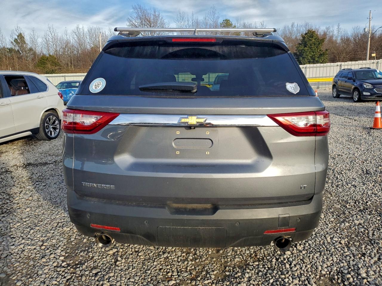 2020 CHEVROLET TRAVERSE LT photo 6
