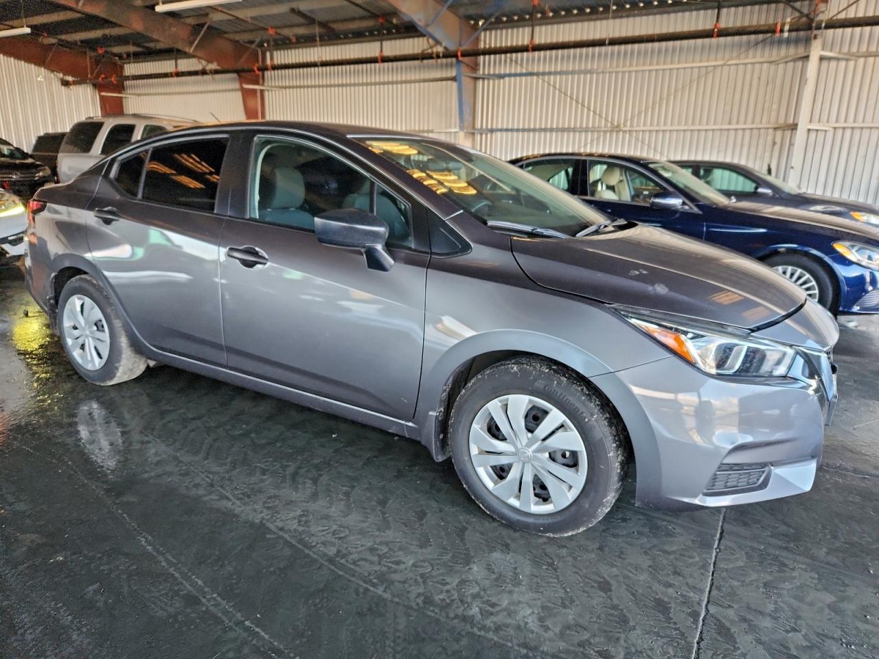 2020 NISSAN VERSA S photo 4