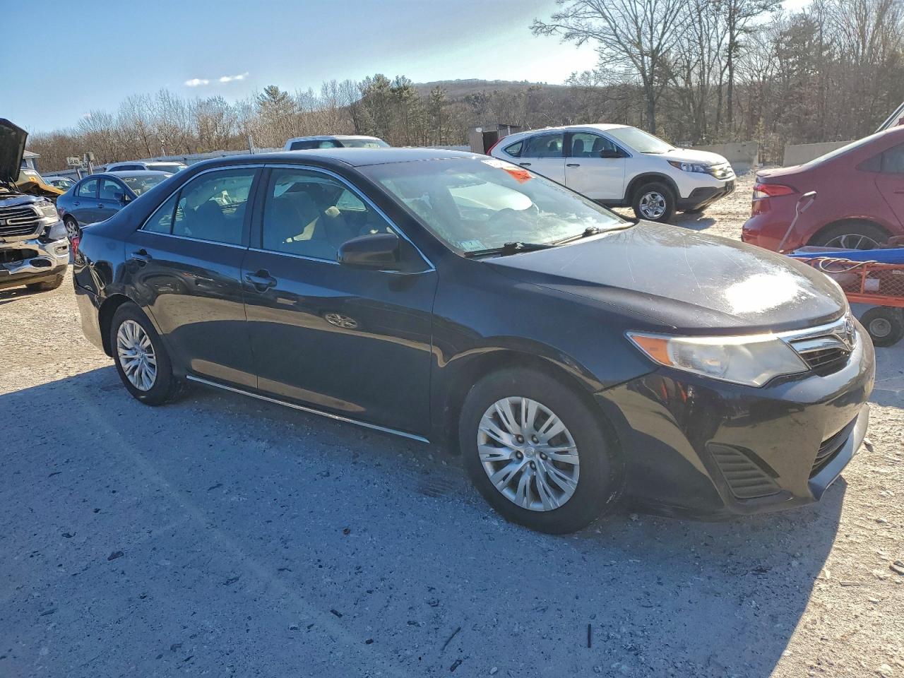 2014 TOYOTA CAMRY L photo 4
