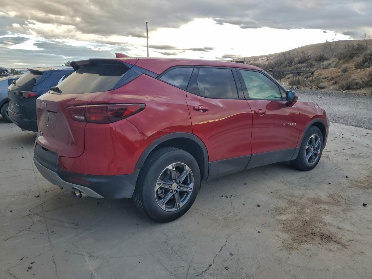 2025 CHEVROLET BLAZER 2LT photo 3