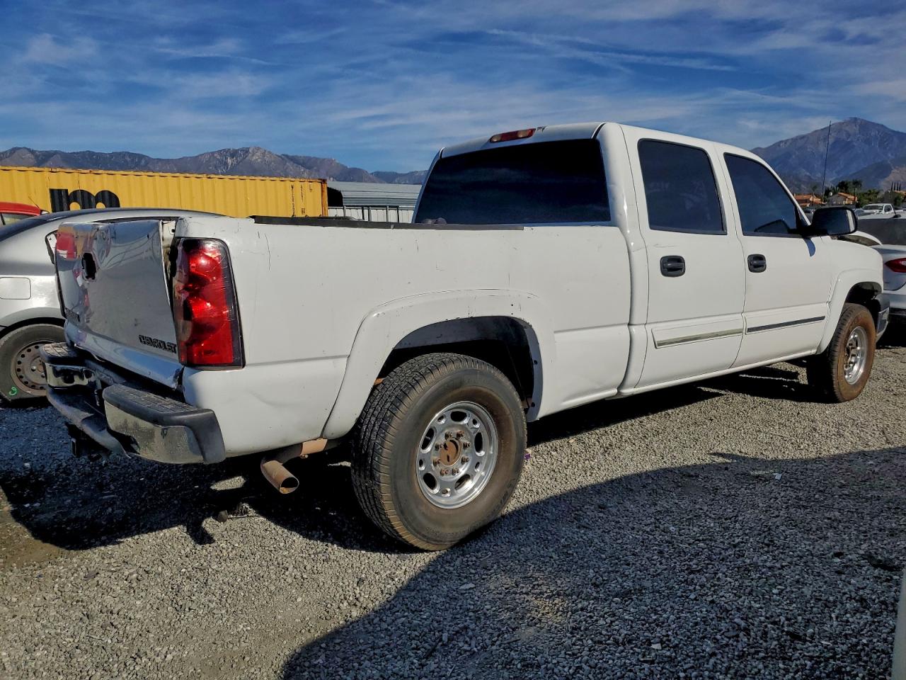 2005 CHEVROLET SILVERADO C1500 HEAVY DUTY photo 3