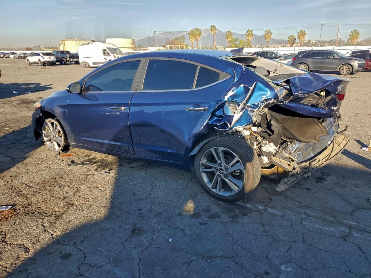 2017 HYUNDAI ELANTRA SE photo 2