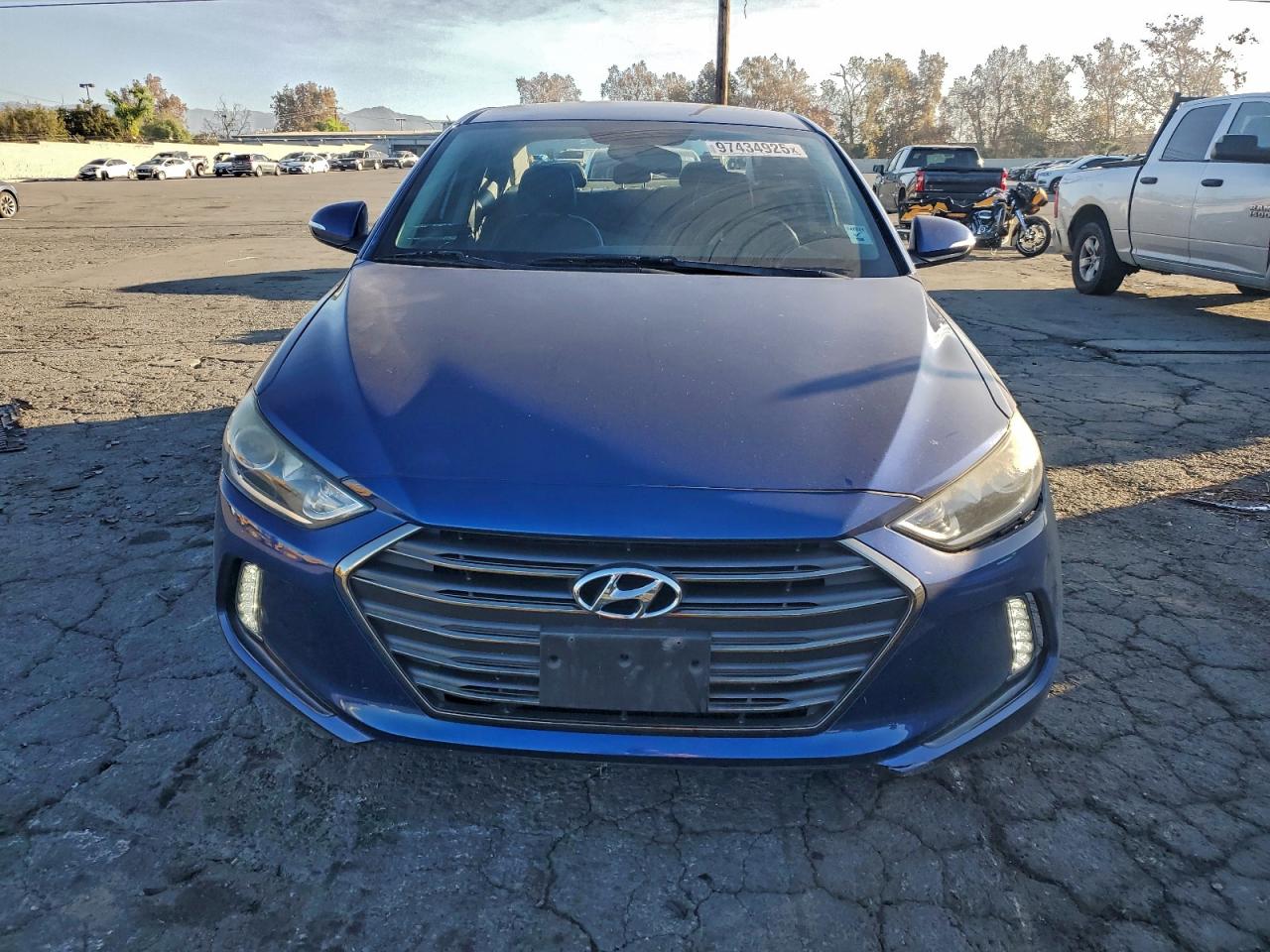 2017 HYUNDAI ELANTRA SE photo 5