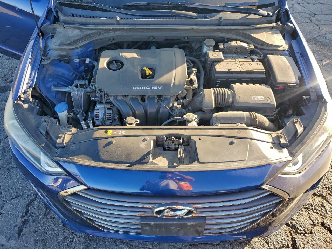 2017 HYUNDAI ELANTRA SE photo 11