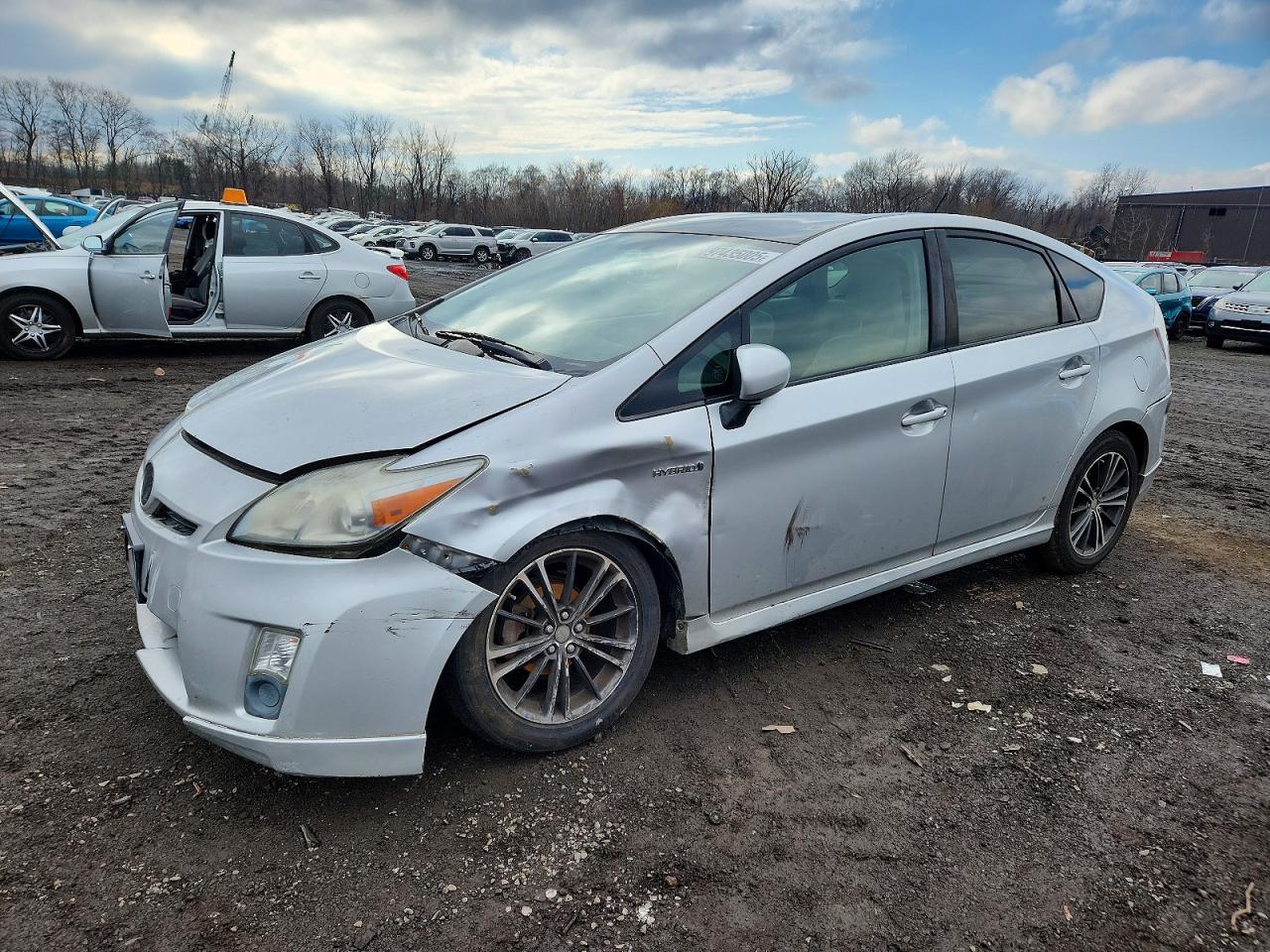 2011 TOYOTA PRIUS