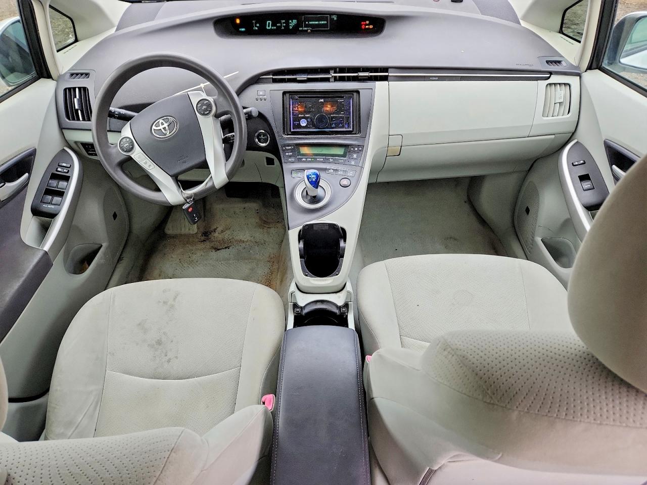 2011 TOYOTA PRIUS photo 29