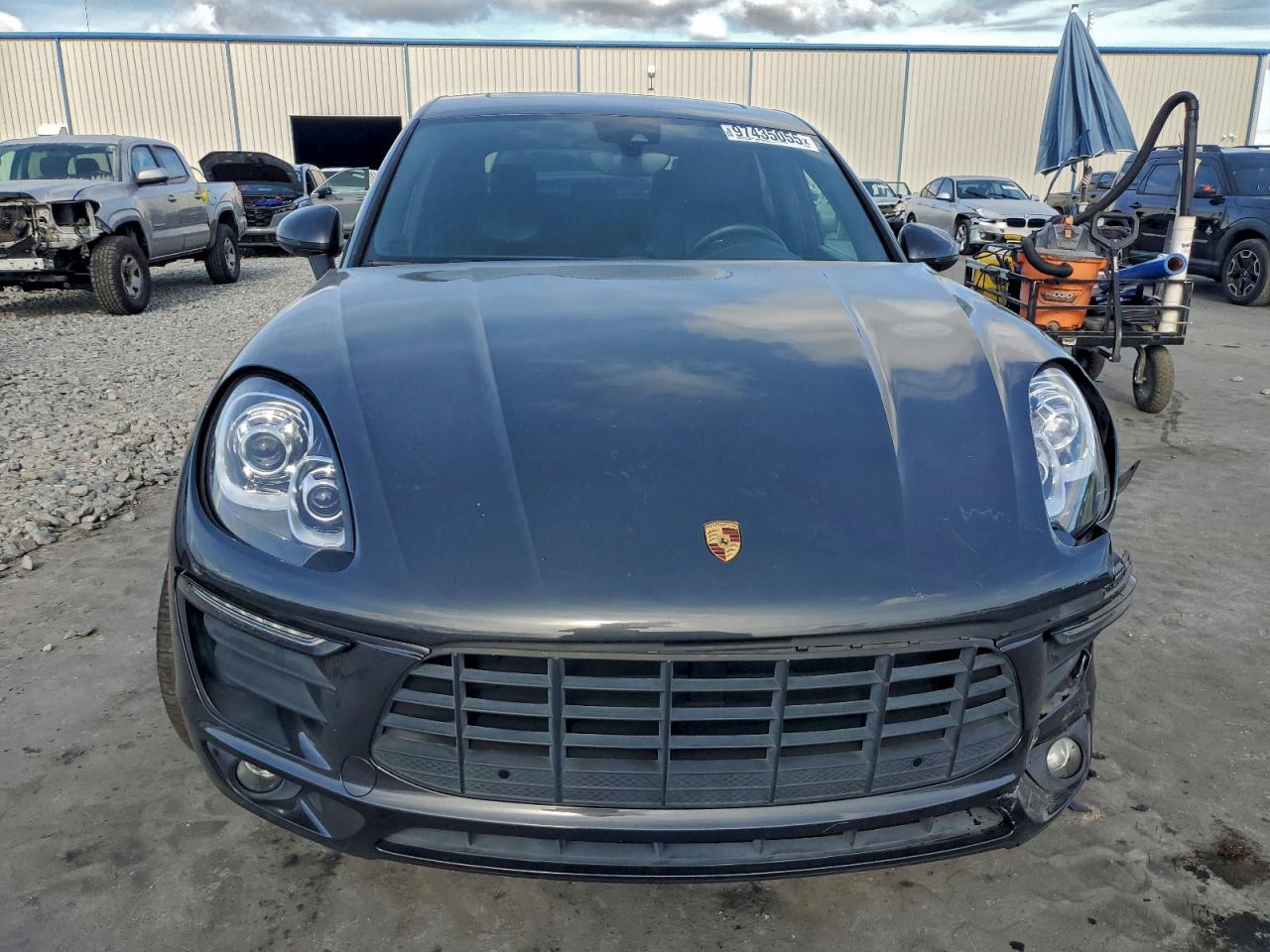 2018 PORSCHE MACAN photo 5