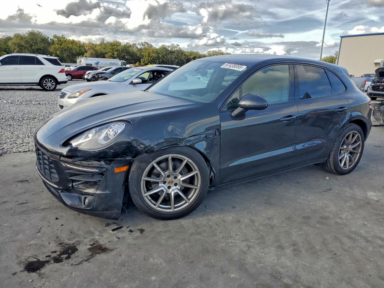 2018 PORSCHE MACAN