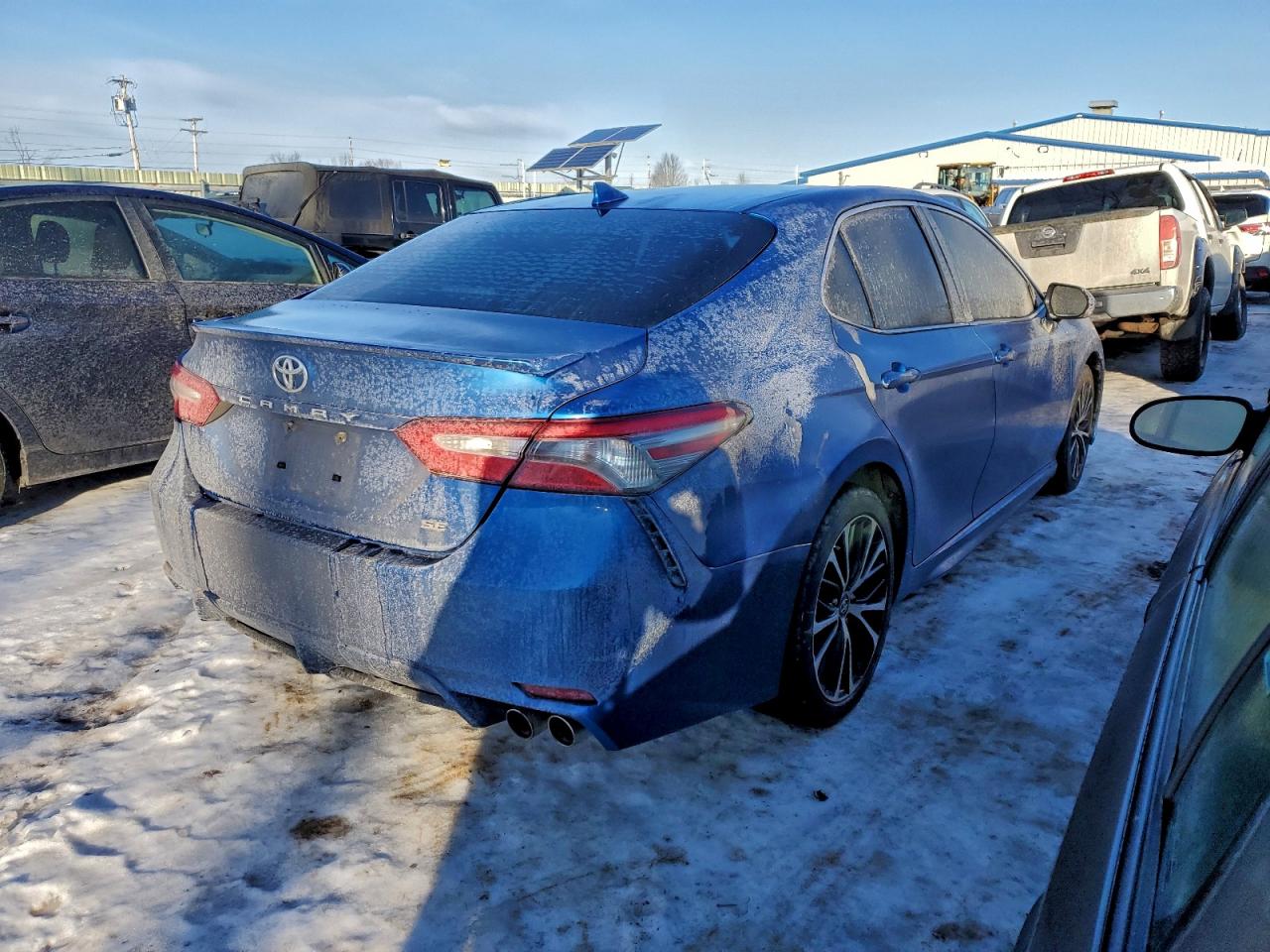 2019 TOYOTA CAMRY L photo 3