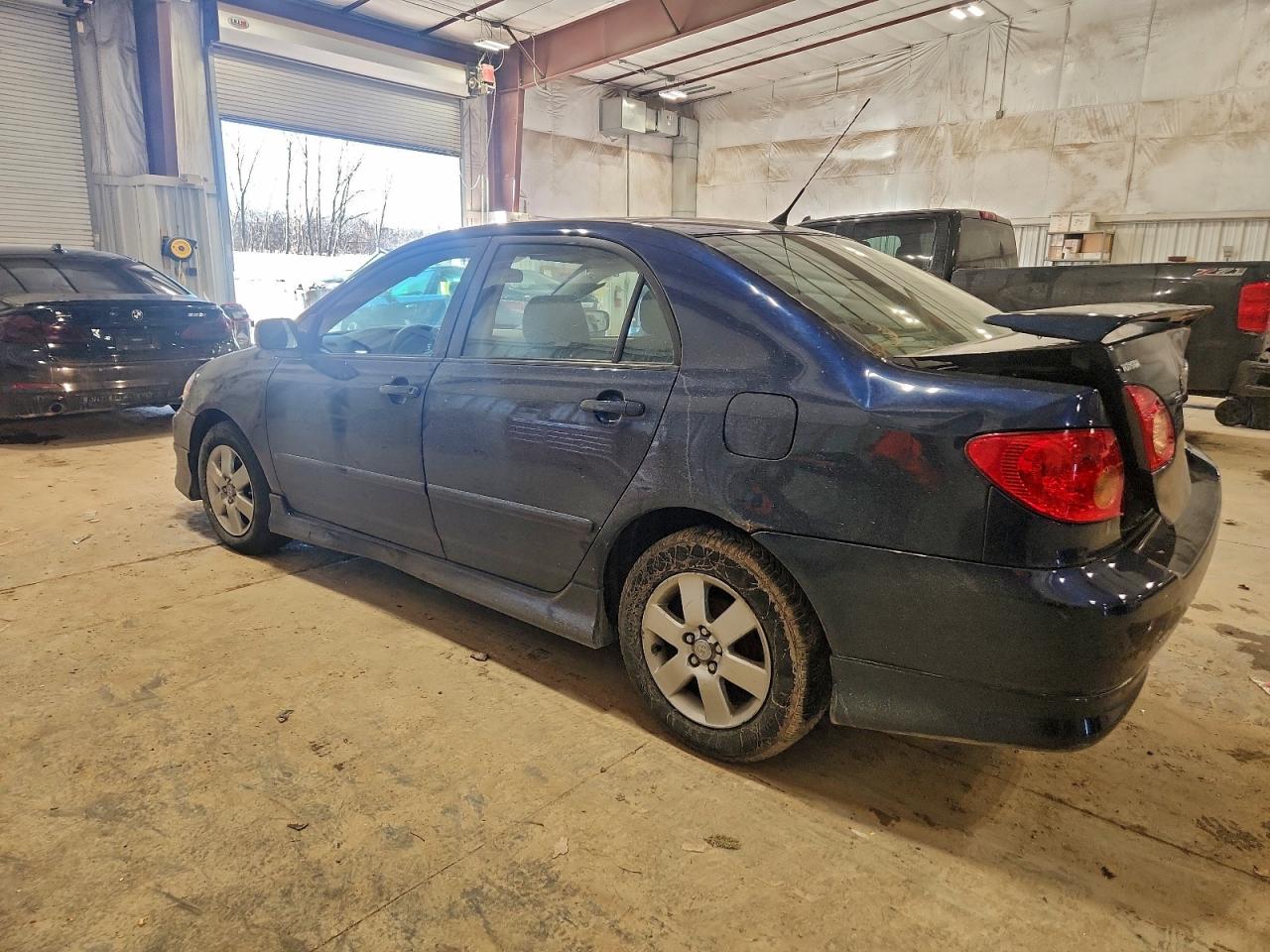 2006 TOYOTA COROLLA CE photo 2