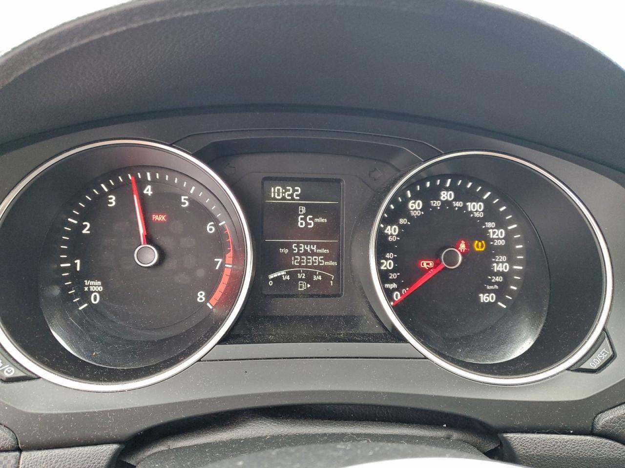 2015 VOLKSWAGEN JETTA BASE photo 9