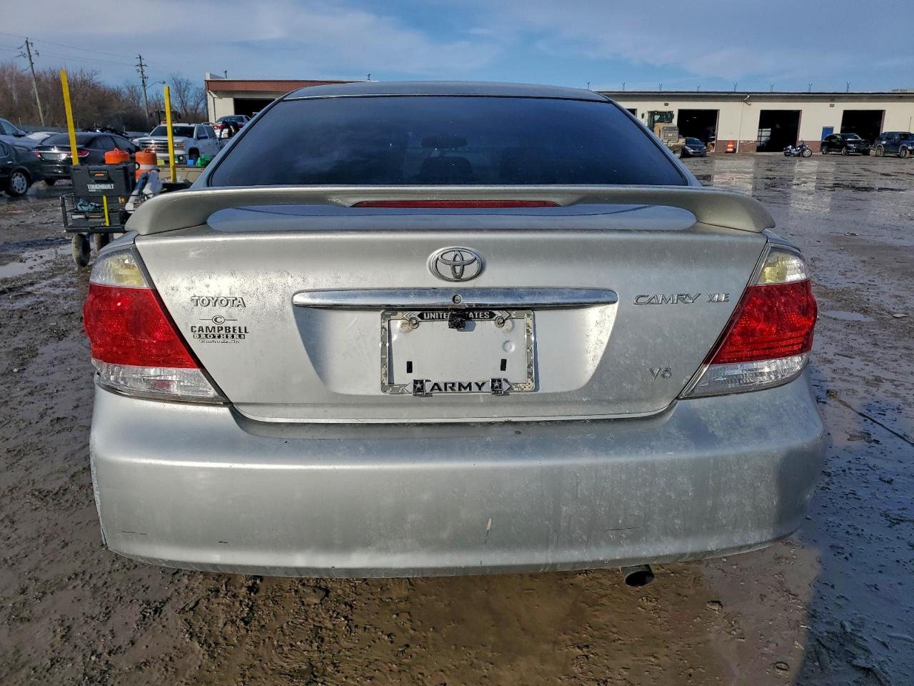 2005 TOYOTA CAMRY LE photo 6