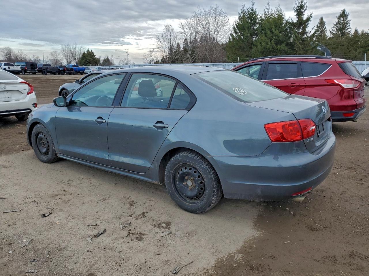 2013 VOLKSWAGEN JETTA BASE photo 3