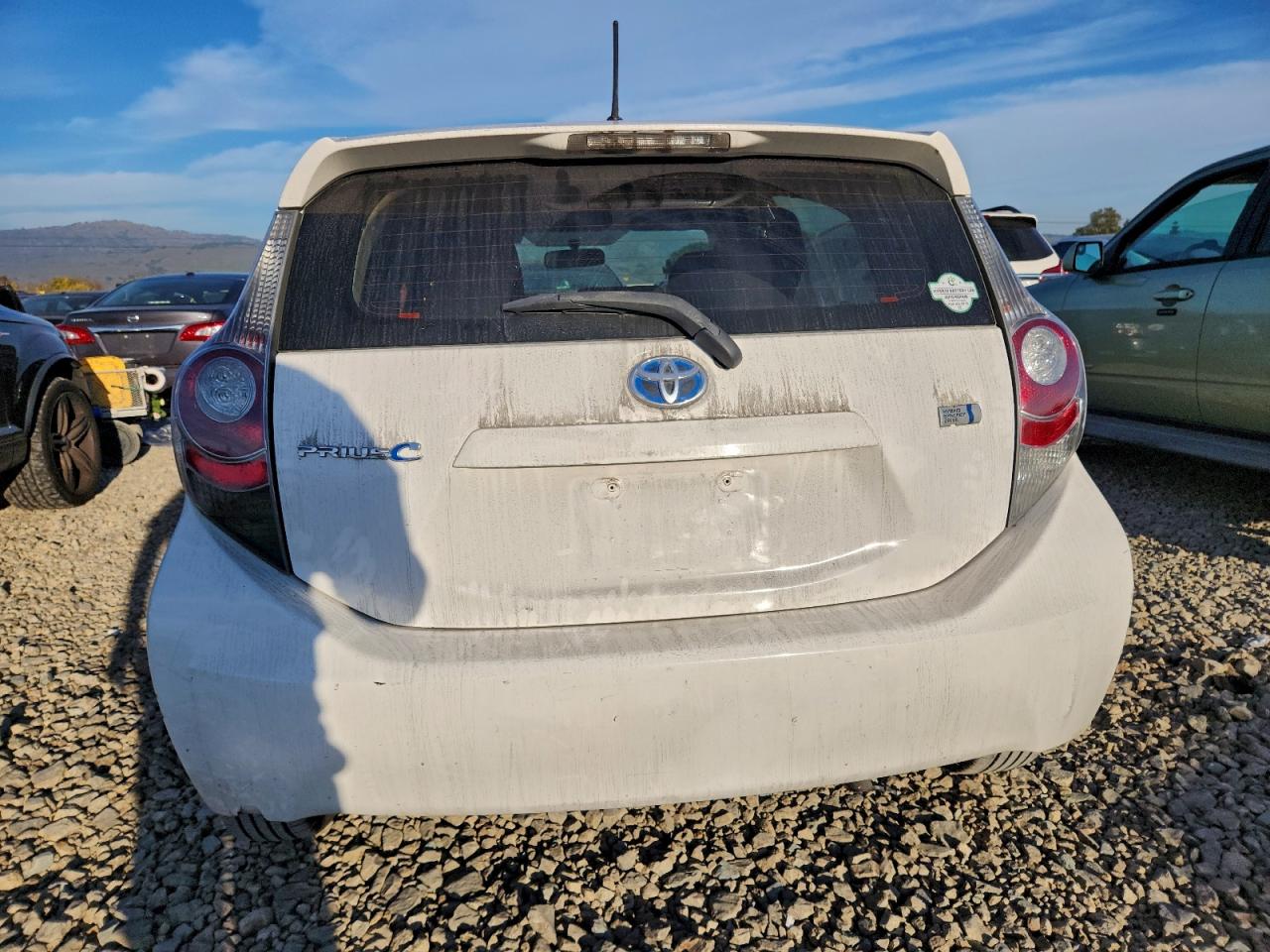 2012 TOYOTA PRIUS C photo 6