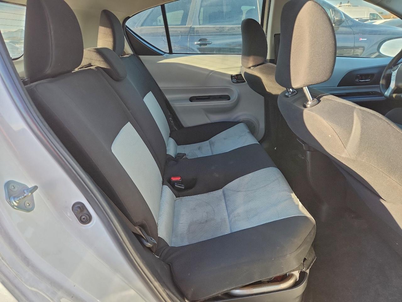 2012 TOYOTA PRIUS C photo 10