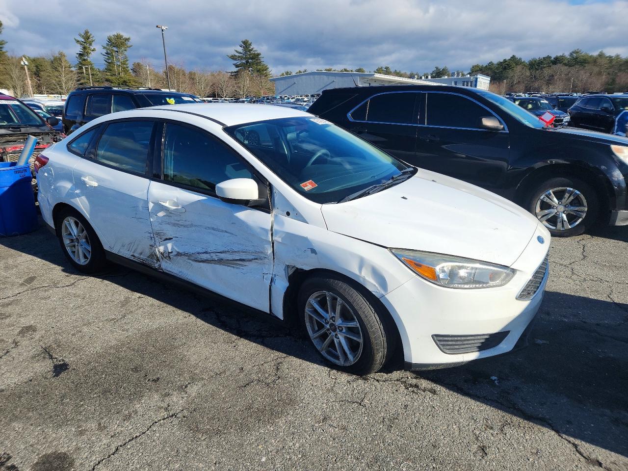 2018 FORD FOCUS SE photo 4