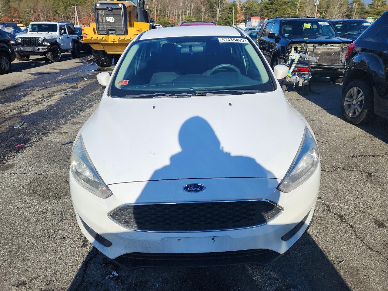 2018 FORD FOCUS SE photo 5