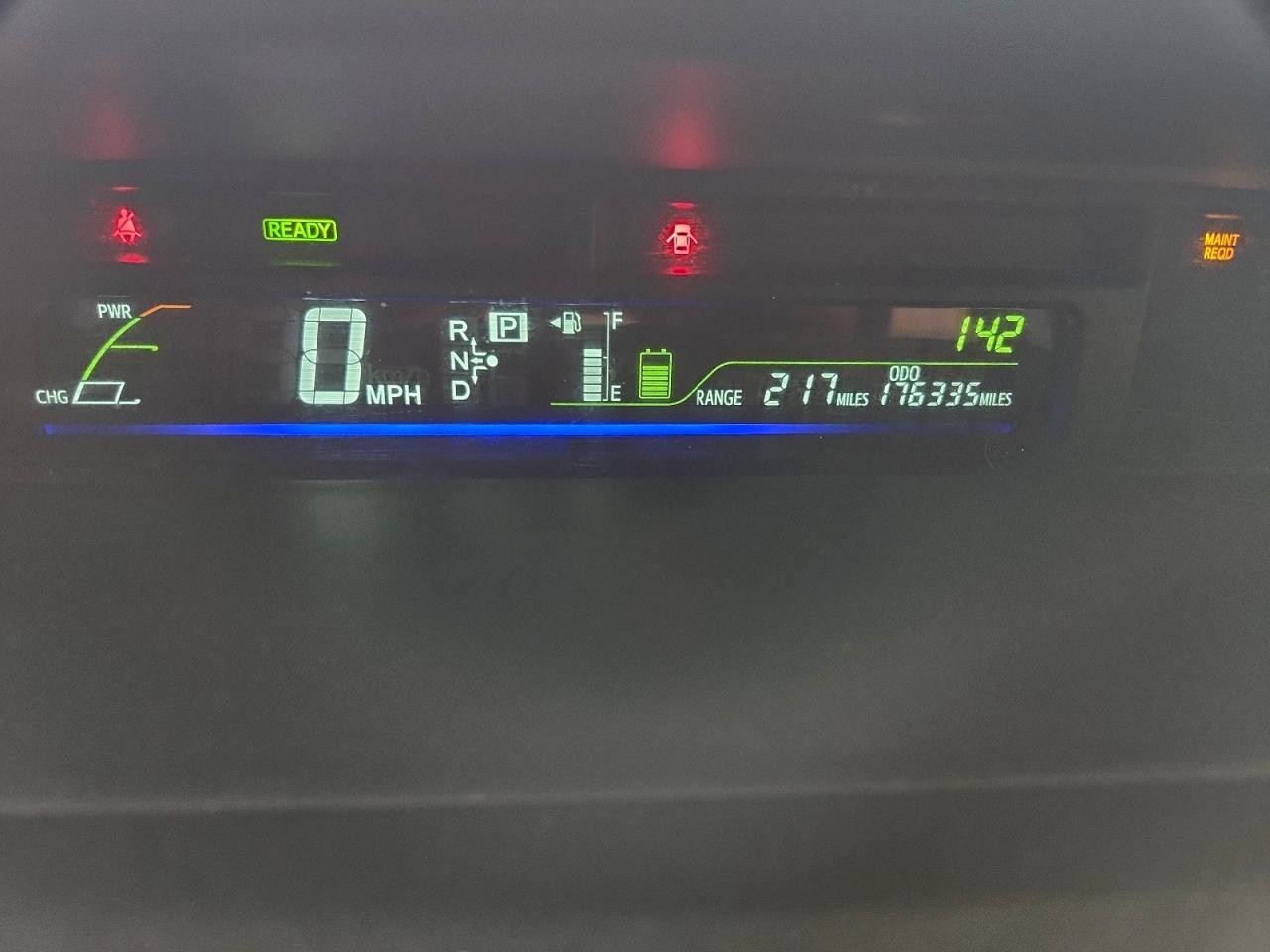 2015 TOYOTA PRIUS photo 9