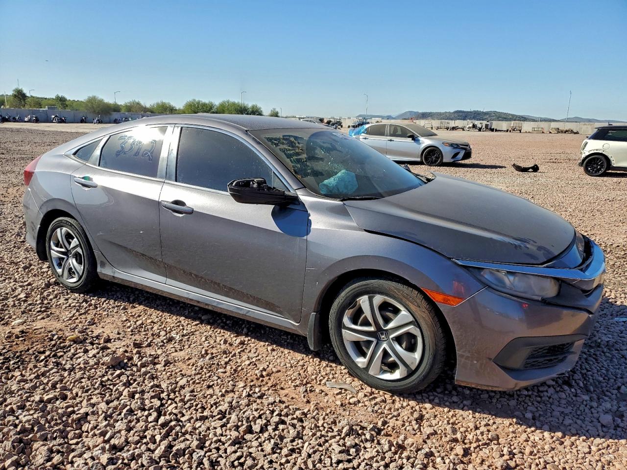 2017 HONDA CIVIC LX photo 4