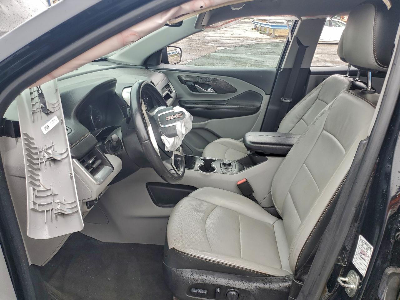 2019 GMC TERRAIN SLT photo 7