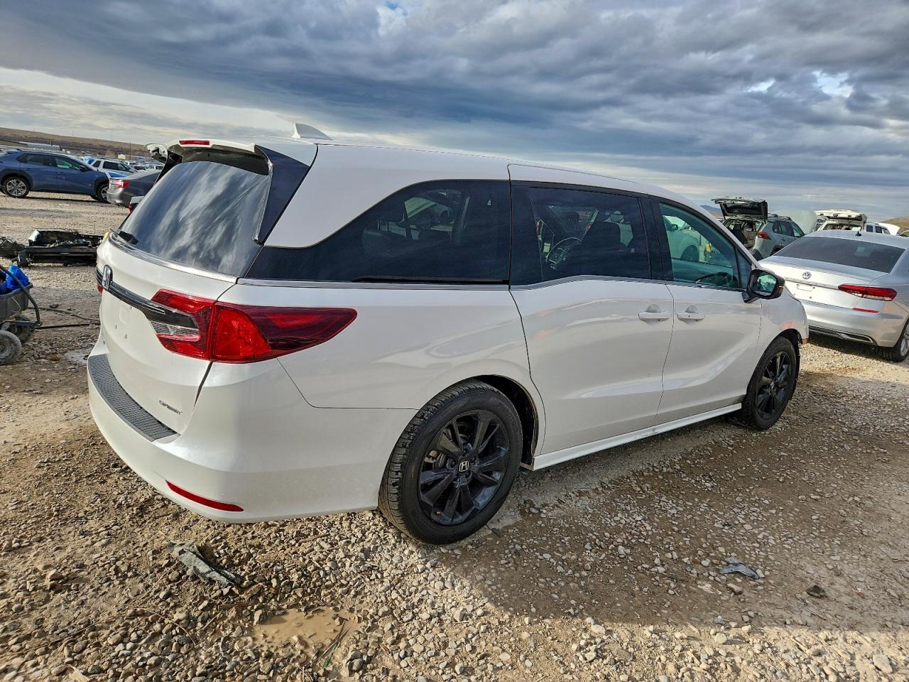 2024 HONDA ODYSSEY SPORT photo 3