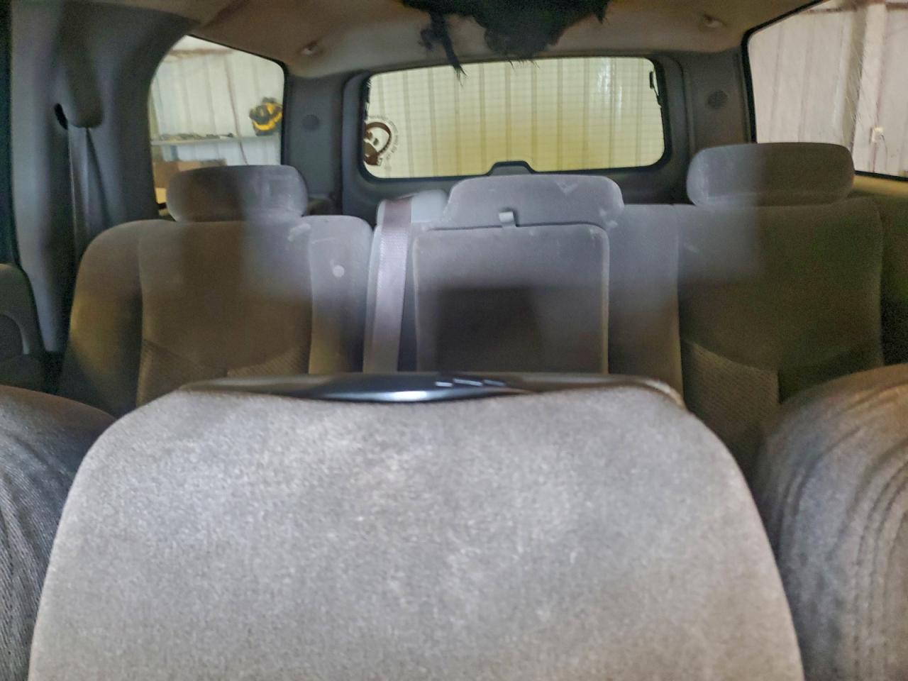 2004 CHEVROLET SUBURBAN K1500 photo 19