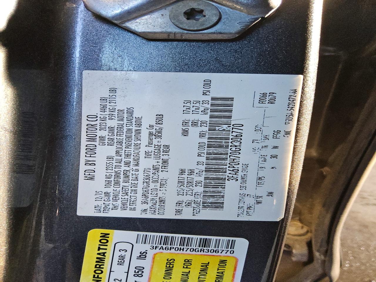 2016 FORD FUSION SE photo 12