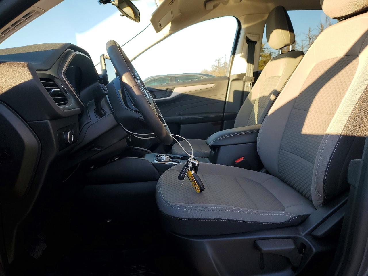 2022 FORD ESCAPE SE photo 7