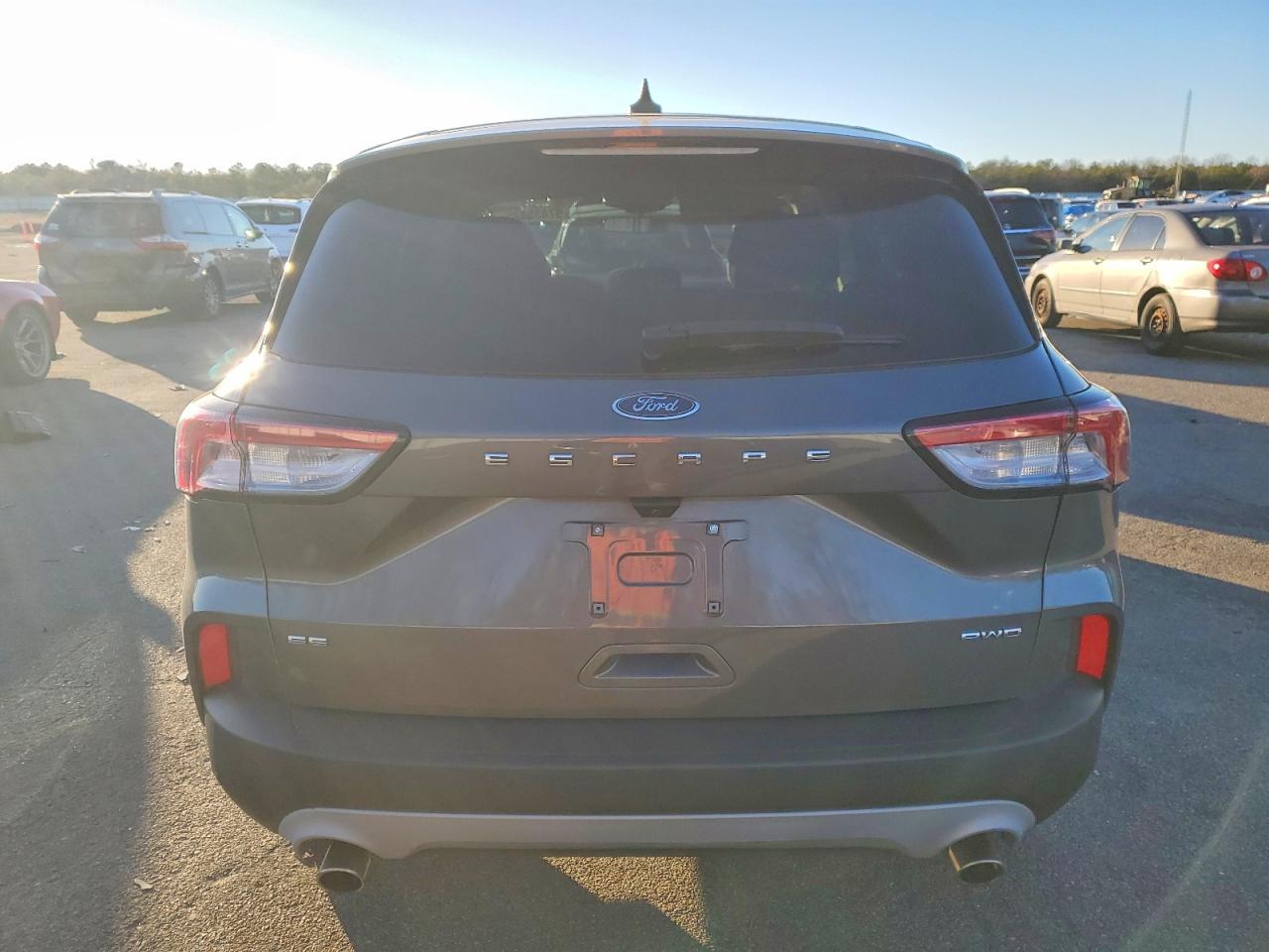2022 FORD ESCAPE SE photo 6