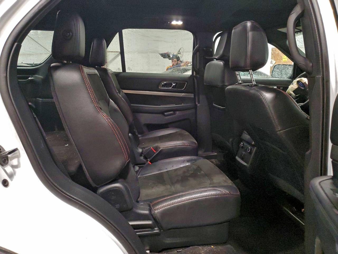 2018 FORD EXPLORER XLT photo 11