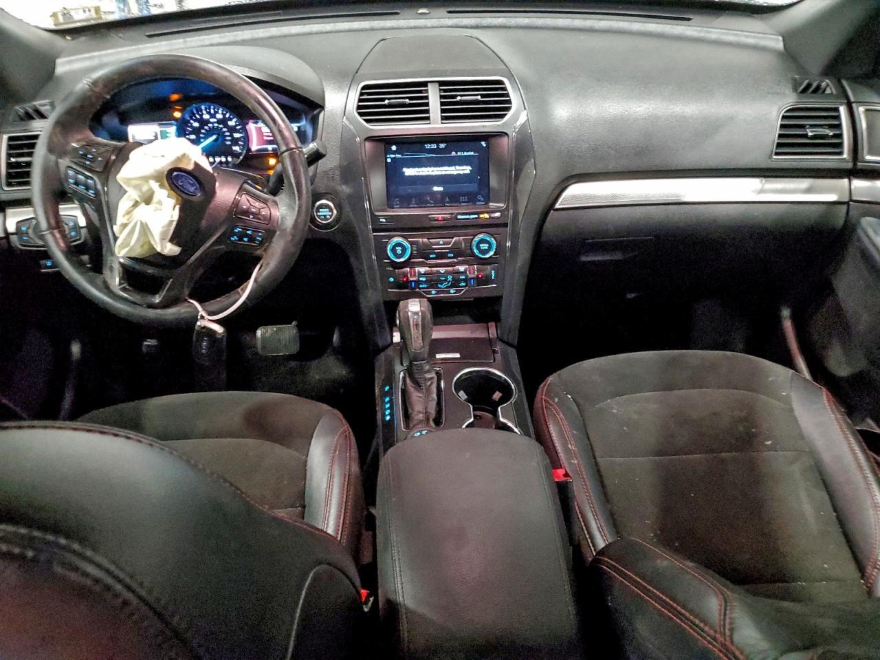 2018 FORD EXPLORER XLT photo 8