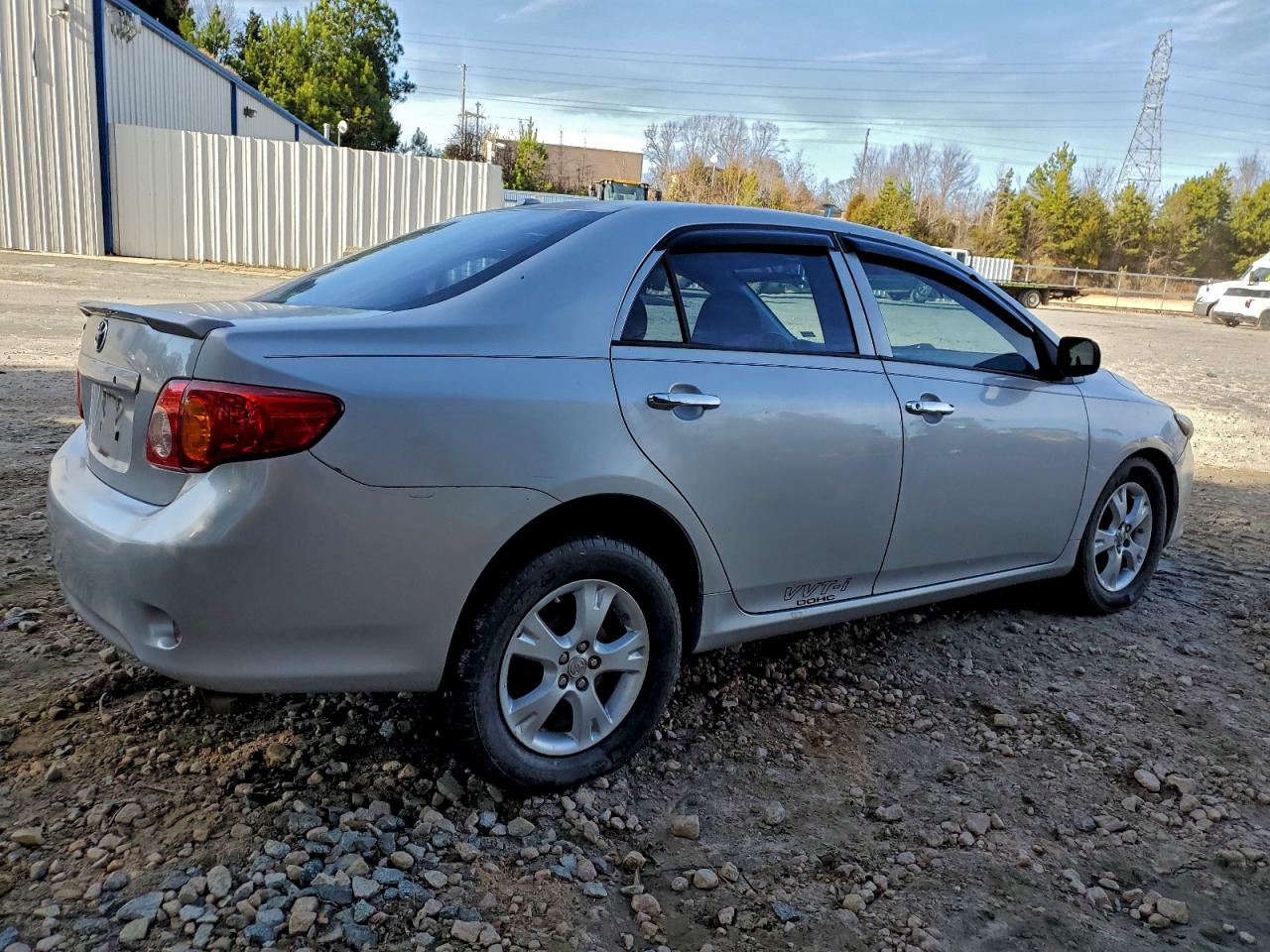 2010 TOYOTA COROLLA BASE photo 3