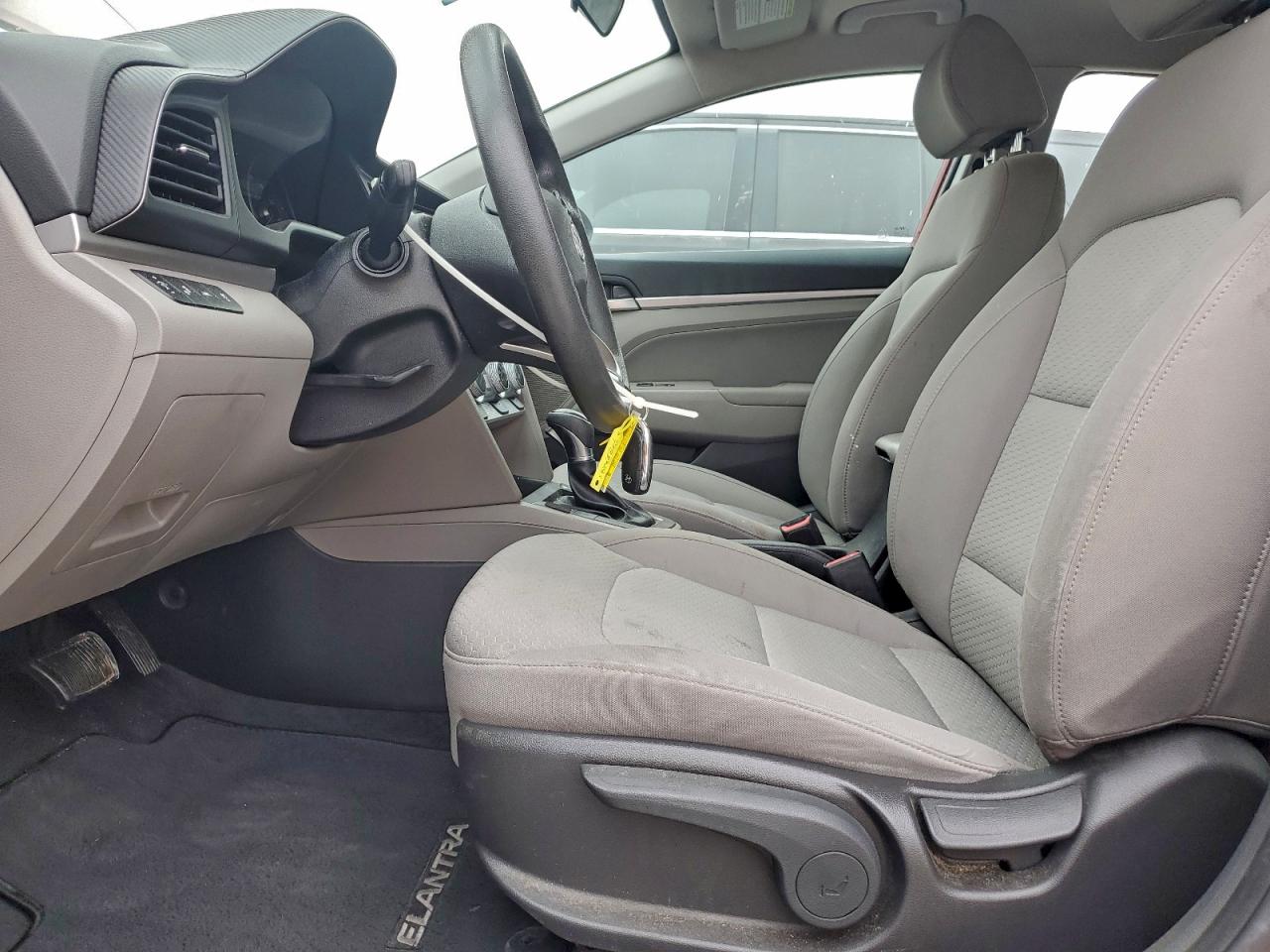 2019 HYUNDAI ELANTRA SEL photo 7