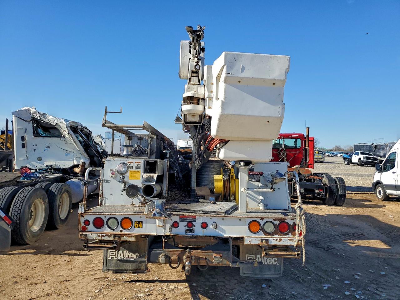 2013 FORD F550 SUPER DUTY BUCKET TRUCK photo 6