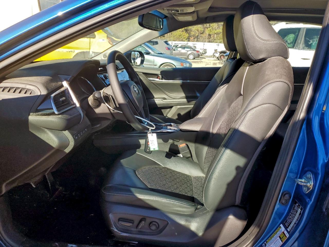 2018 TOYOTA CAMRY XSE photo 7
