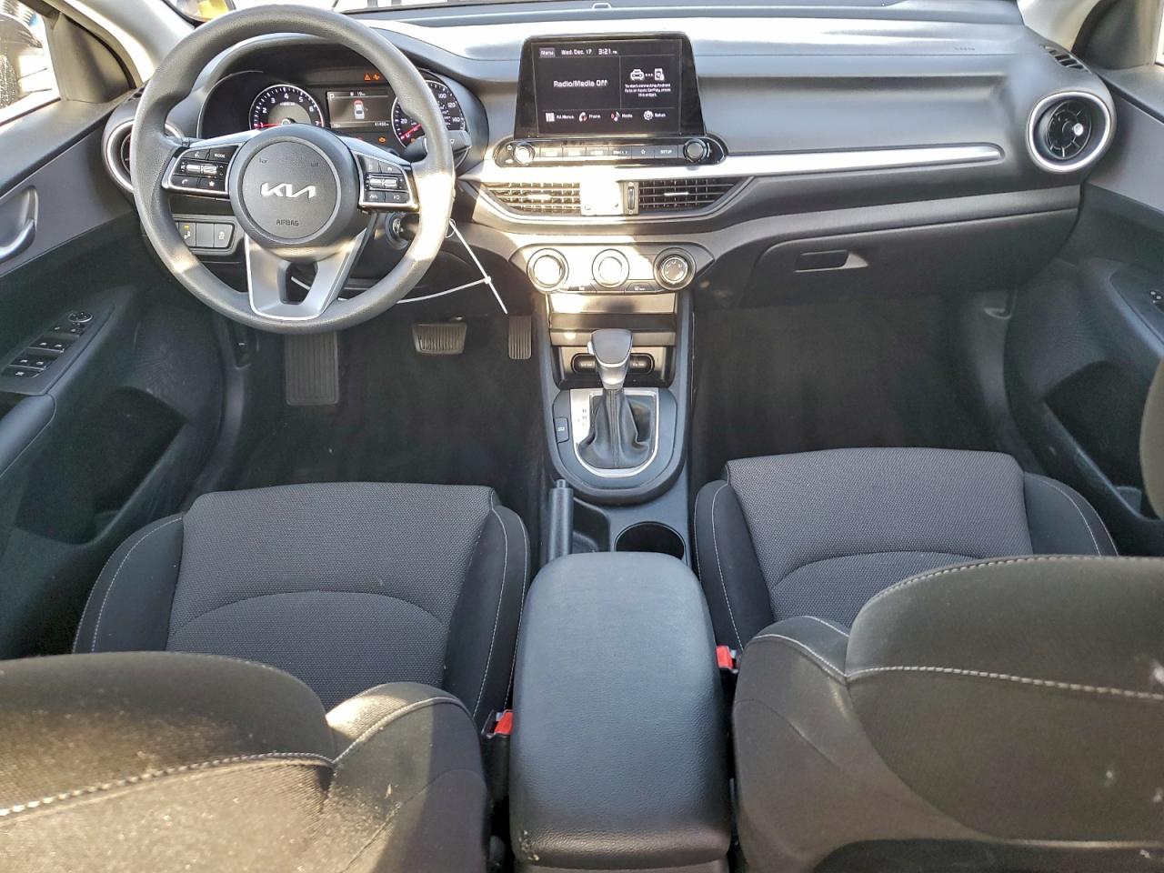 2023 KIA FORTE LX photo 8
