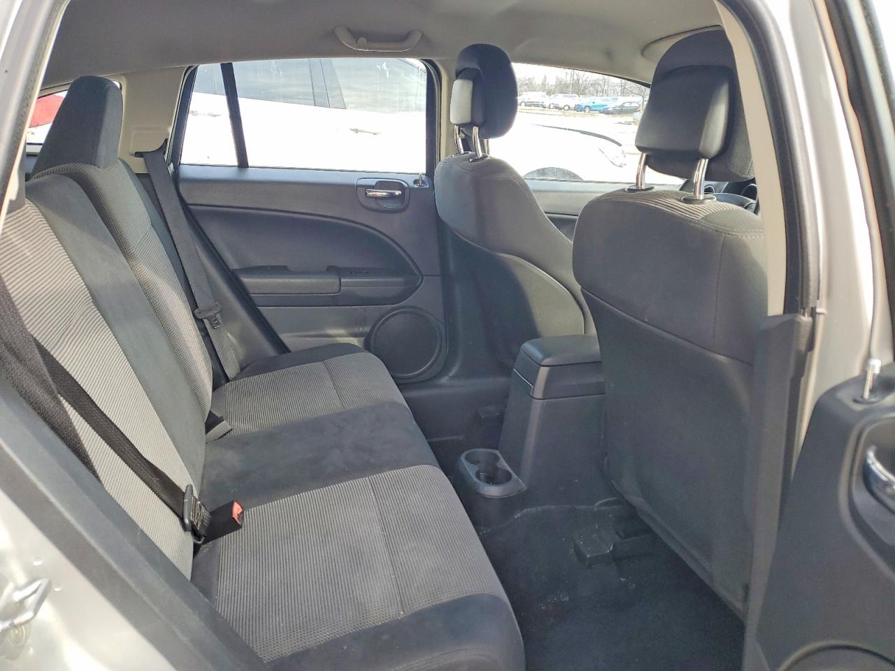 2011 DODGE CALIBER MAINSTREET photo 11