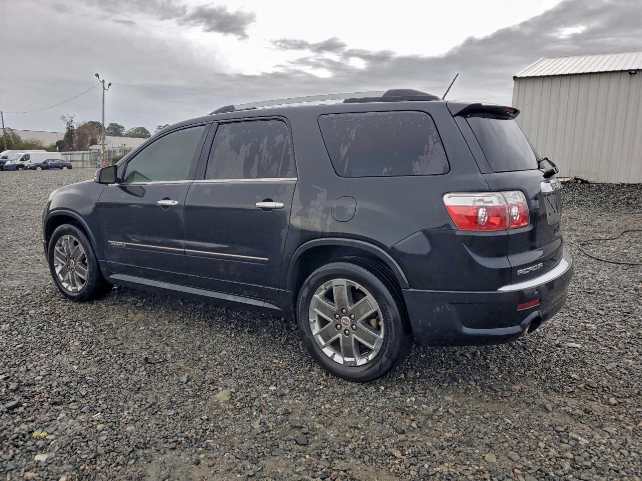 2011 GMC ACADIA DENALI photo 2